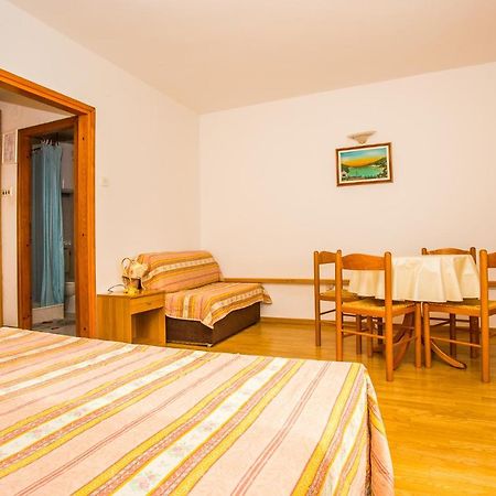 Apartmani Pava Omis Exterior photo