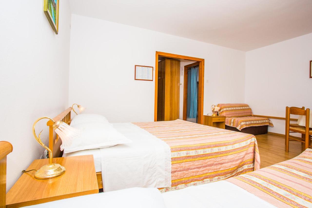 Apartmani Pava Omis Exterior photo