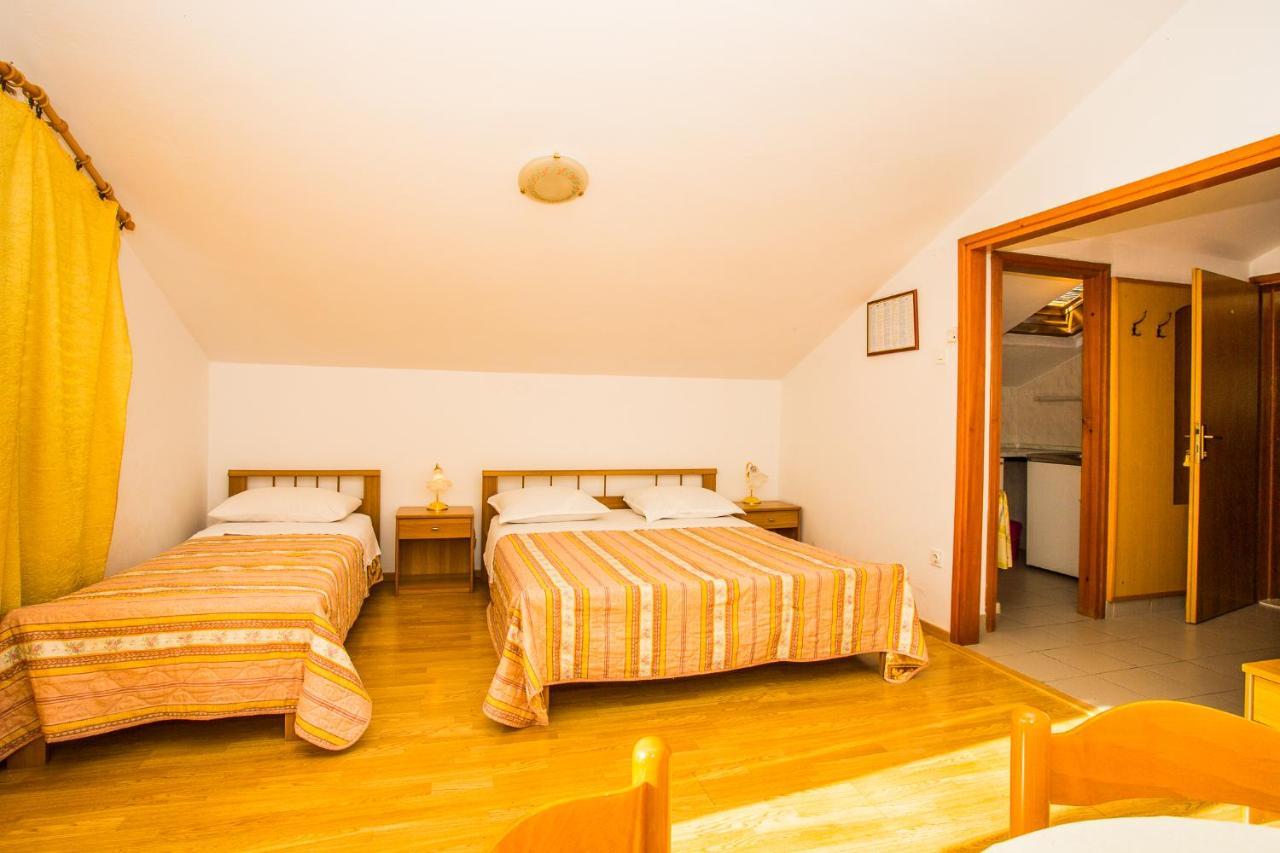 Apartmani Pava Omis Exterior photo