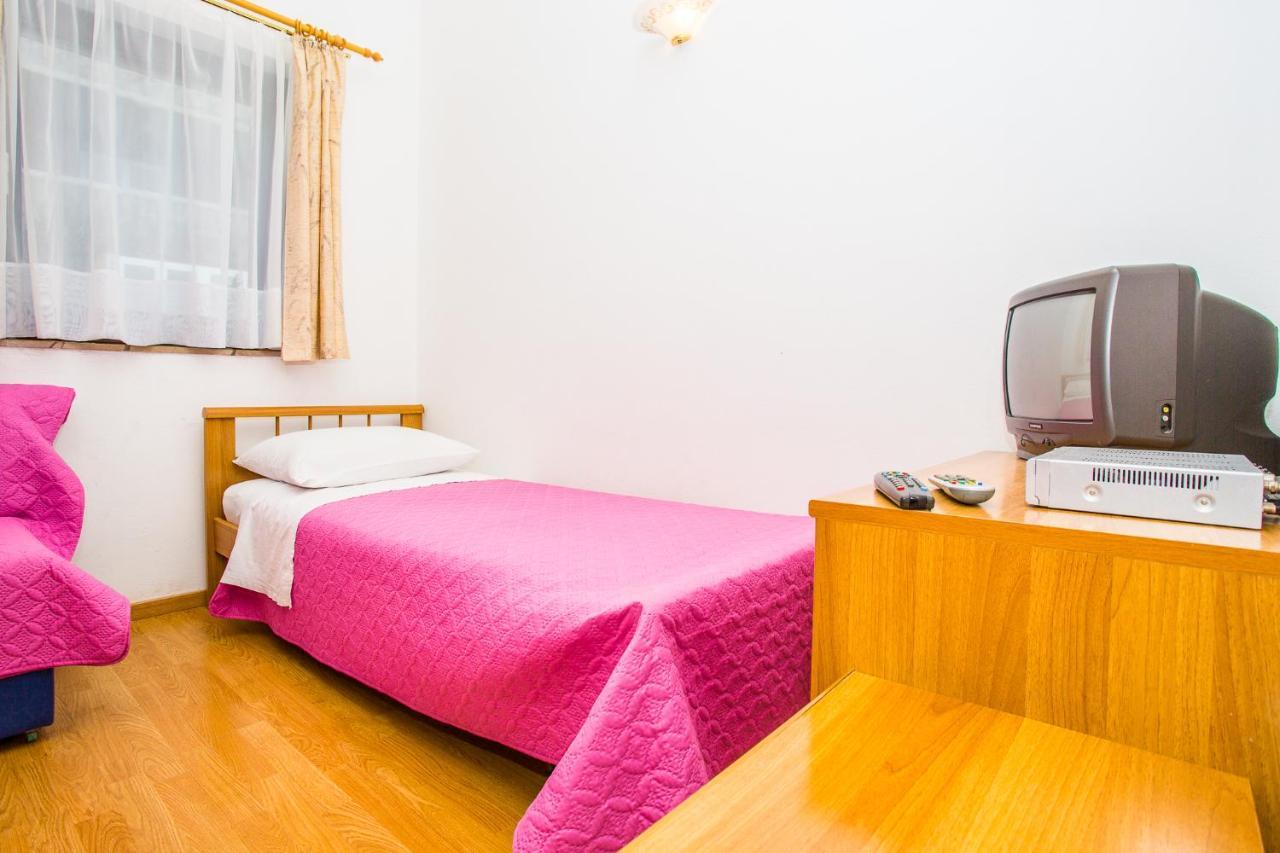Apartmani Pava Omis Exterior photo