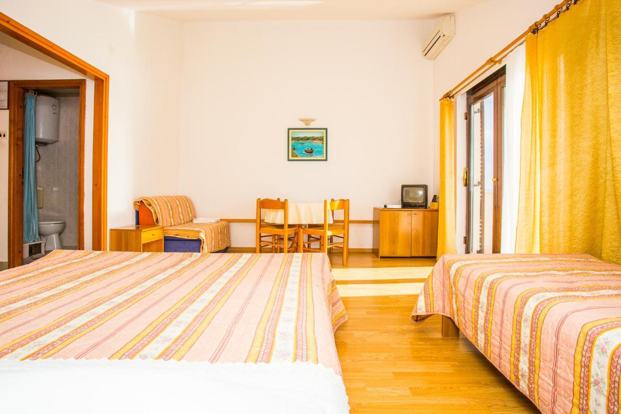 Apartmani Pava Omis Exterior photo