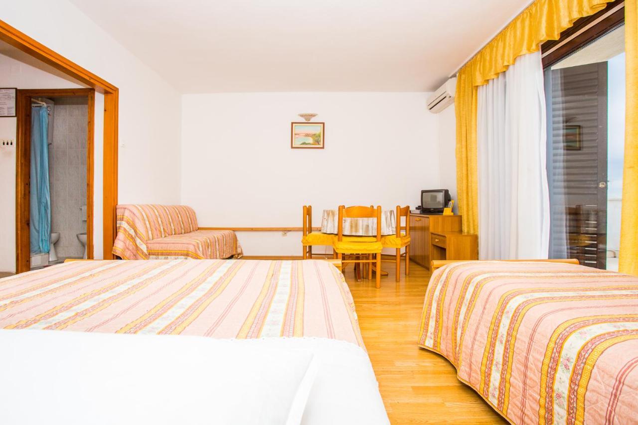 Apartmani Pava Omis Exterior photo